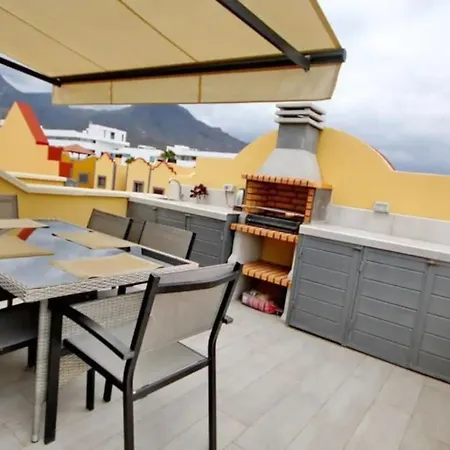 Beautiful In Charming Place El Duque Appartamento