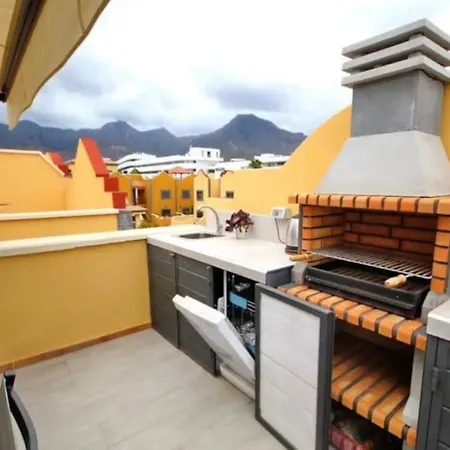 Beautiful In Charming Place El Duque Lägenhet *