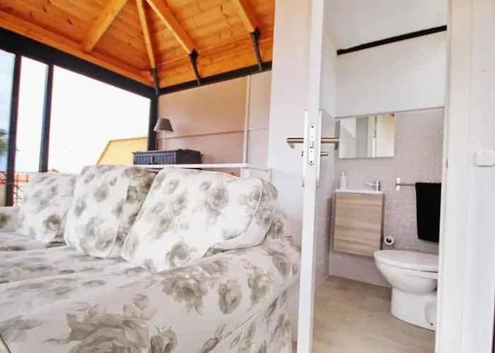 Beautiful In Charming Place El Duque Appartement